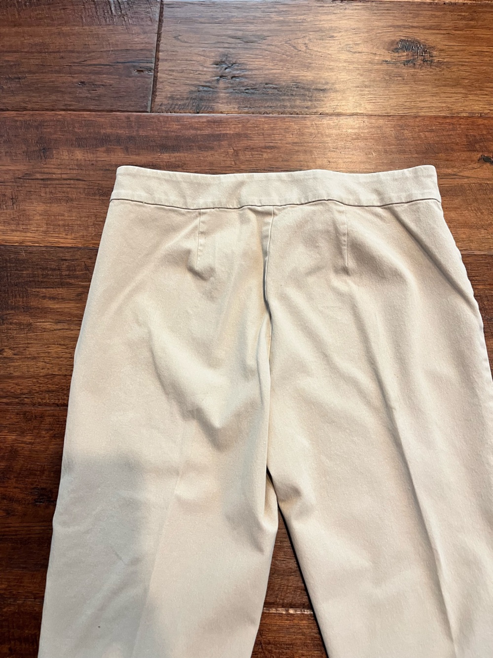 TALBOTS. WOMENS KAKHI SIGNATURE CASUAL PANTS SIZE 8. EXCELLENT! - Picture 7 of 7